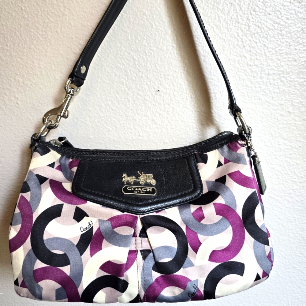 RARE Vintage Coach Satin C-link Purse